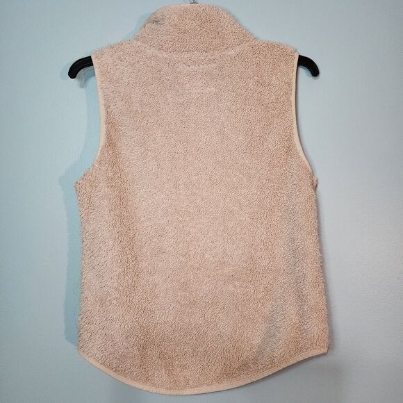 SO Faux Fur Zip Up Vest - Picture 3 of 9